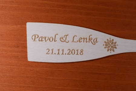 Gravirovaná drevená vareška na želanie 